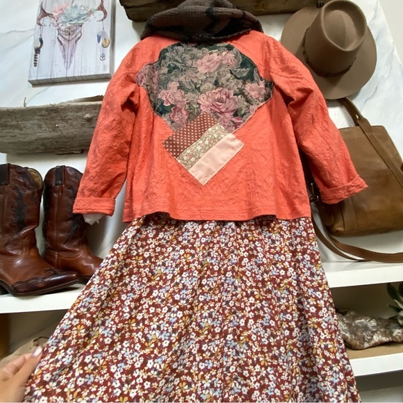 ✨ RARE granny patch work floral UPCYCLED boho jacket southwestern cabin vibe - Picture 7 of 16